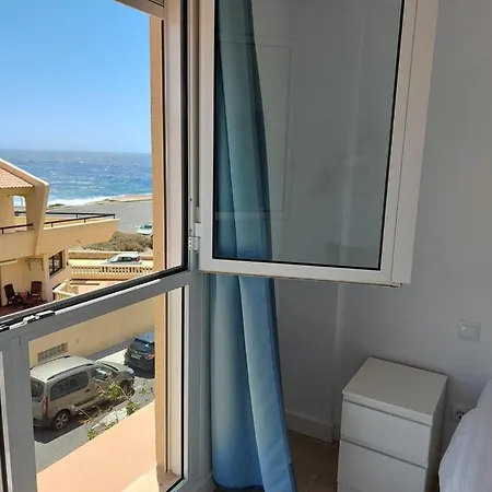 Surfers Nest Apartament