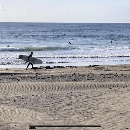 Surfers Nest Apartment *