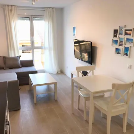 Surfers Nest エル・メダノ